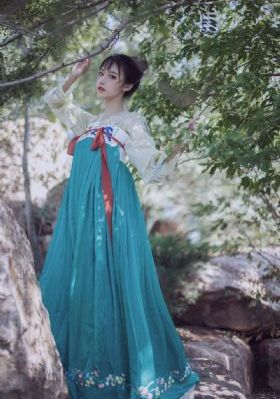 拉芙蕾丝